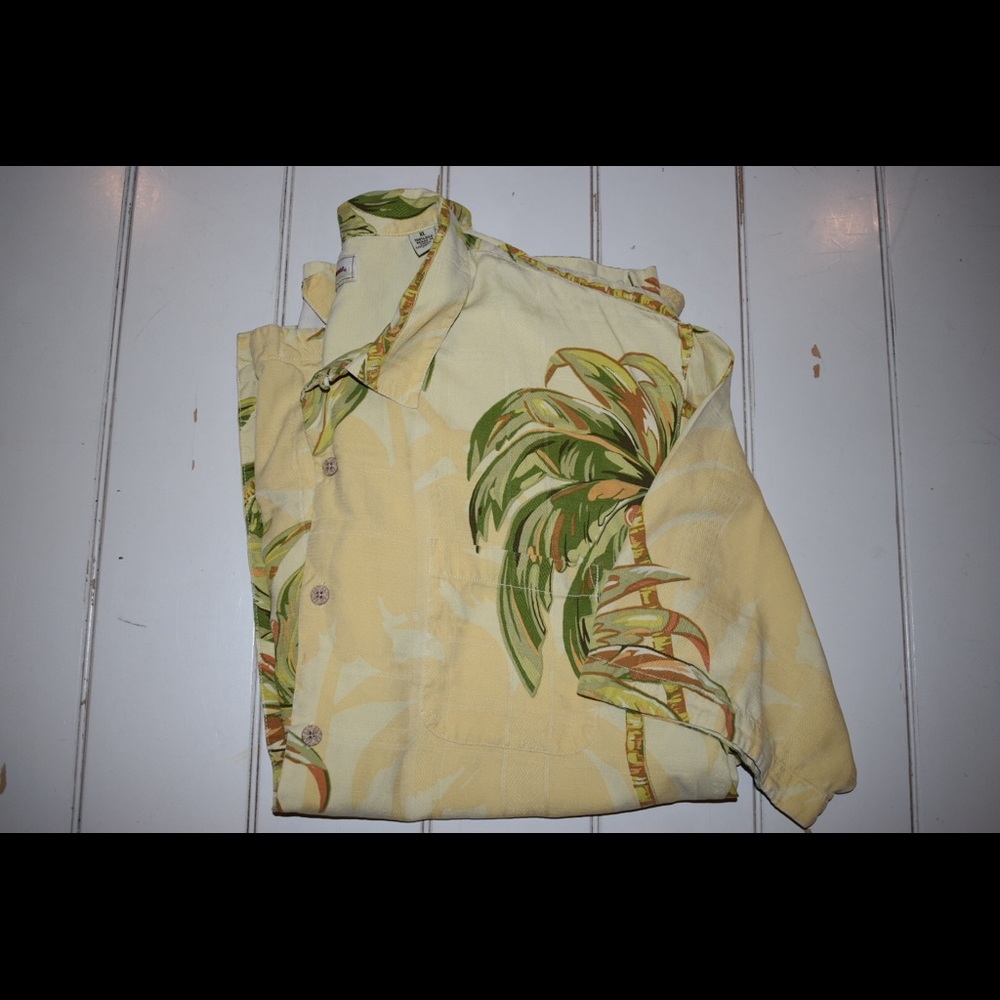 Tommy Bahama men’s shirt
